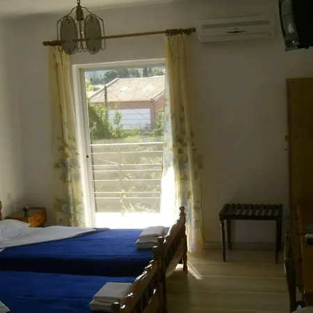 La Cite Family Hotel & Apartments-Studio For 3