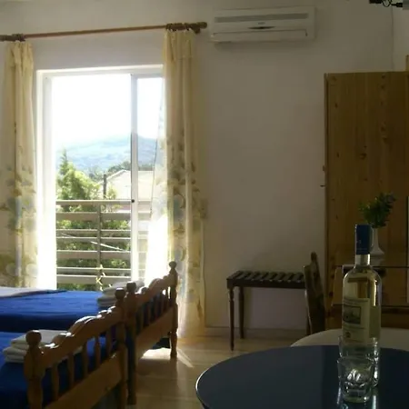 Appart hôtel La Cite Family Hotel & Apartments-Studio For 3